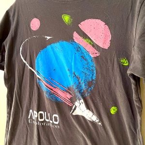 Women’s NASA tee